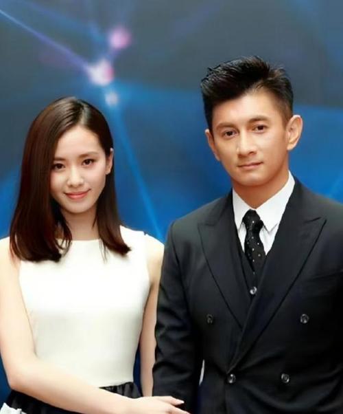新2025澳门天天开好彩十二生肖图和吴奇隆戴婚戒录综艺与吴奇隆戴婚戒录综艺 疑回应婚变传闻